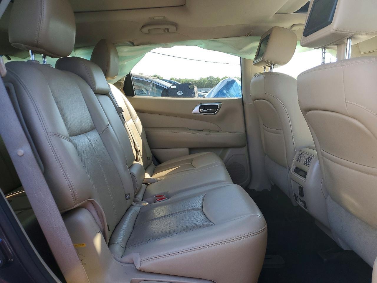 2016 NISSAN PATHFINDER