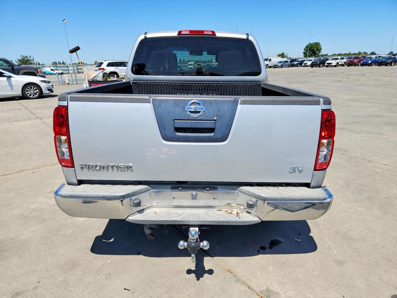 2011 NISSAN Frontier