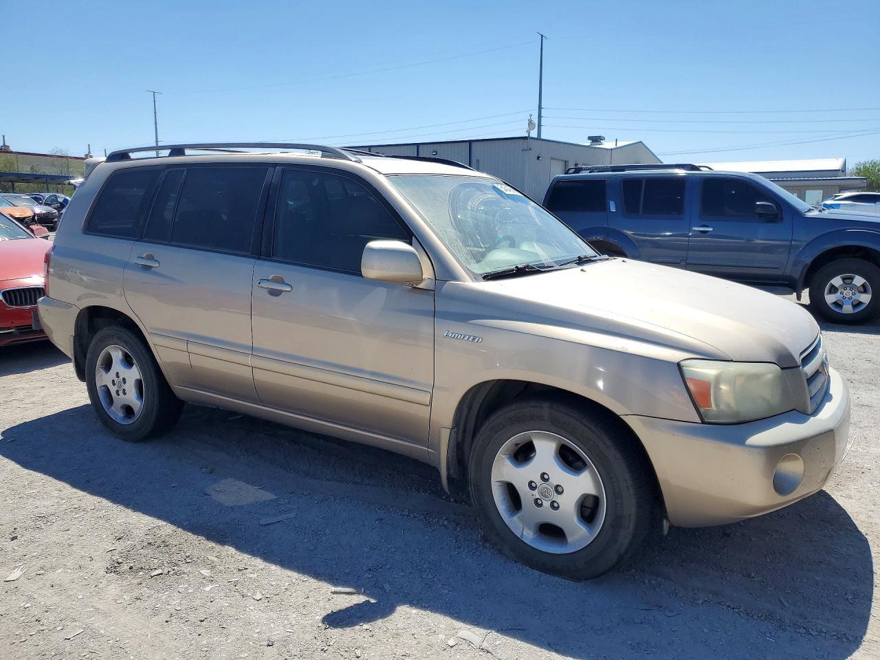 2004 TOYOTA HIGHLANDER