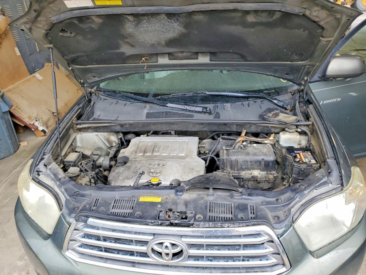 2010 TOYOTA HIGHLANDER