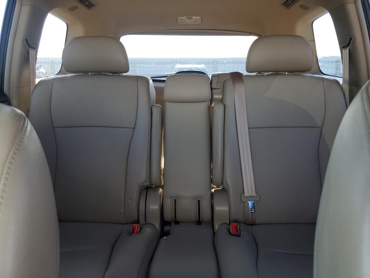 2012 TOYOTA HIGHLANDER