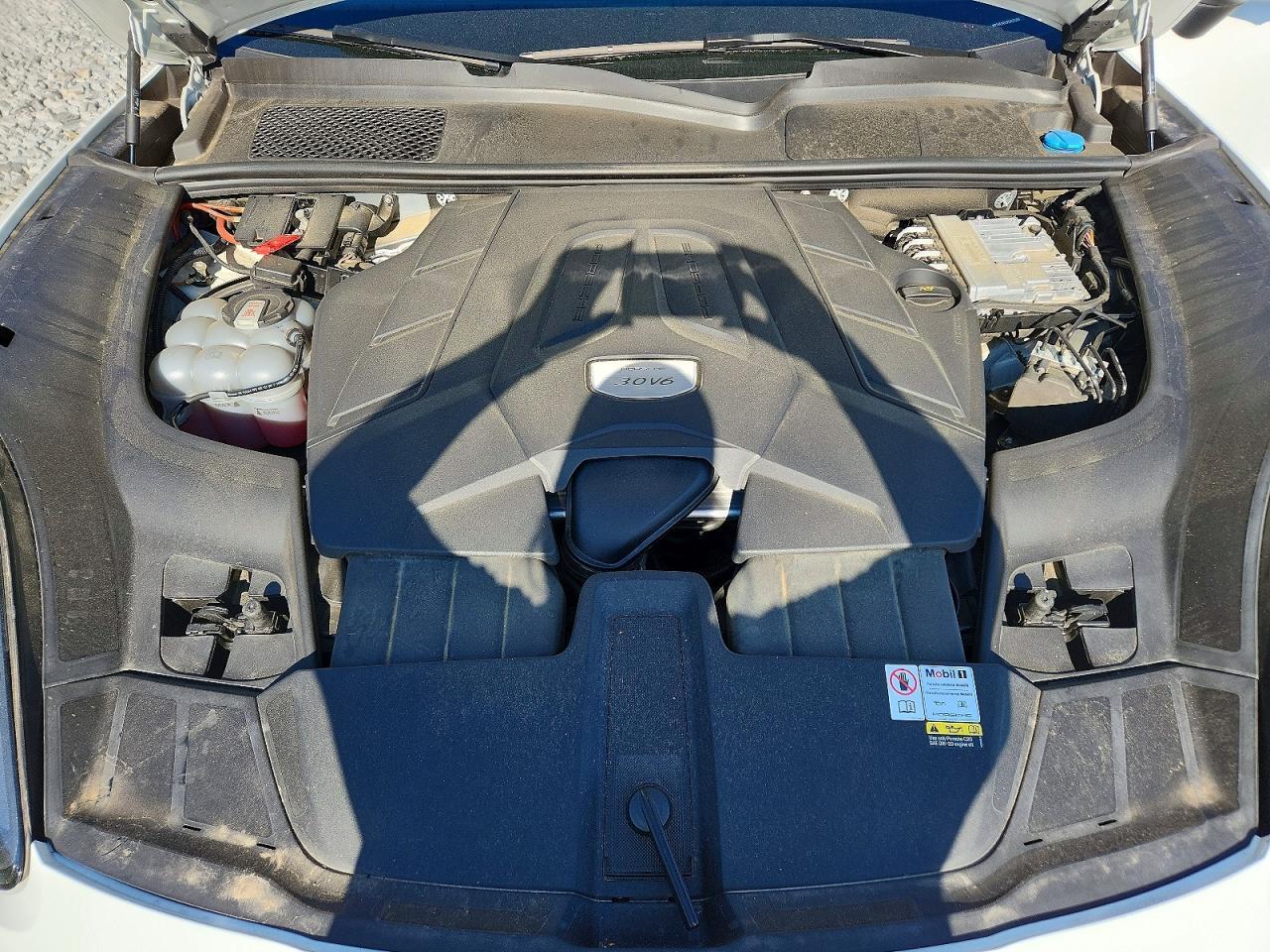2023 PORSCHE CAYENNE