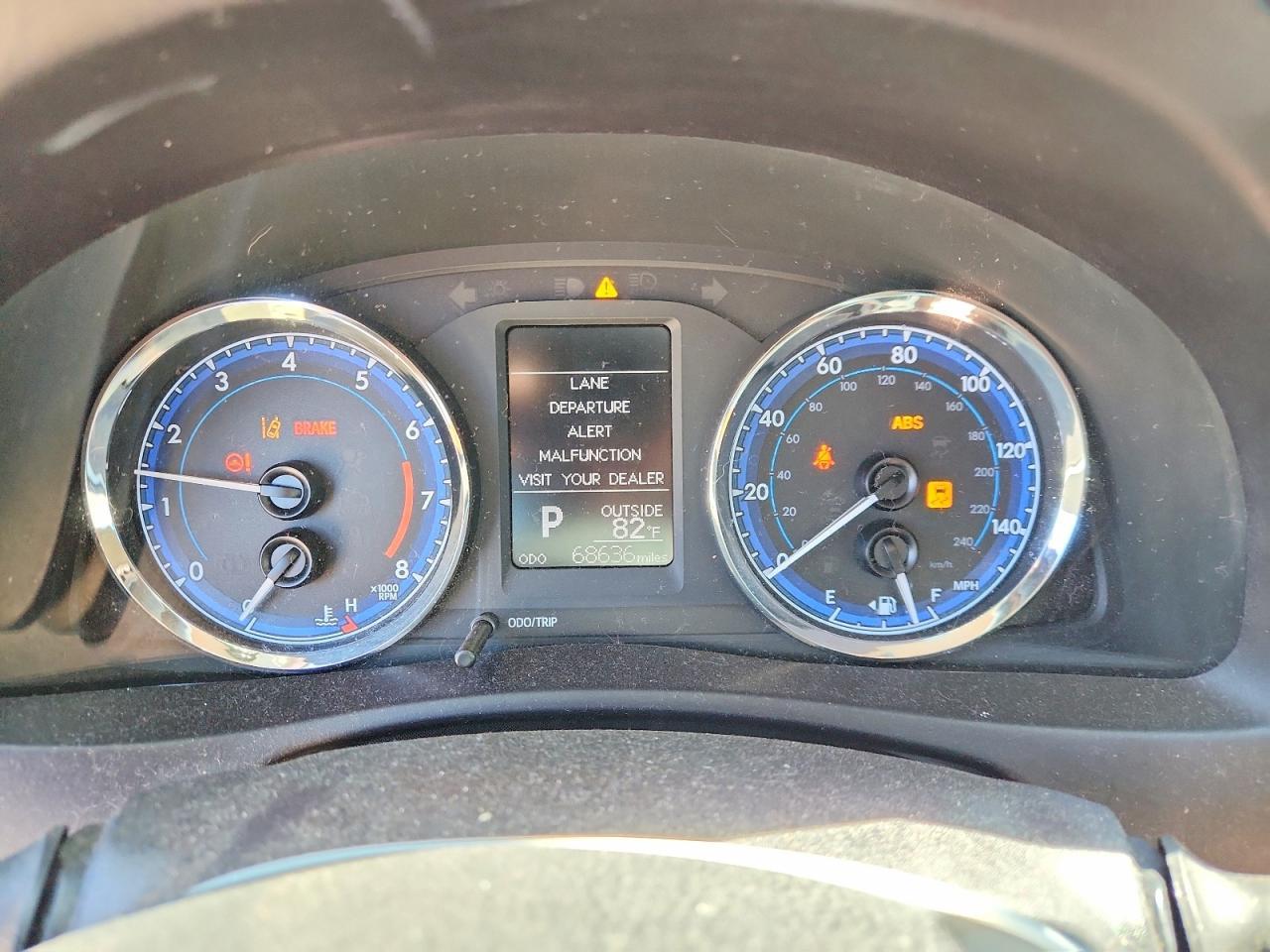 2018 TOYOTA COROLLA