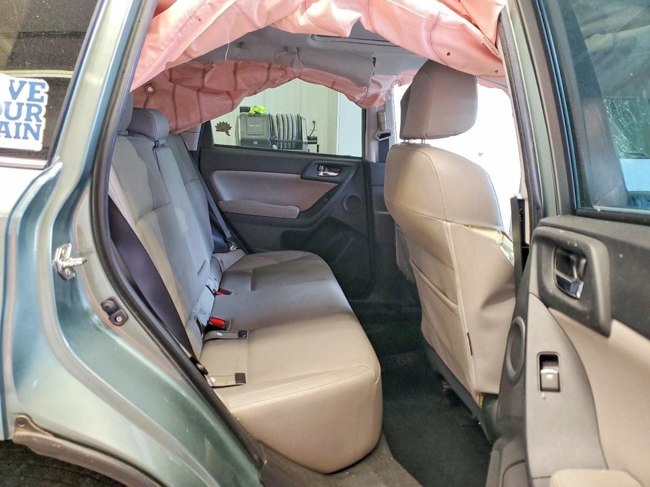 2018 SUBARU FORESTER