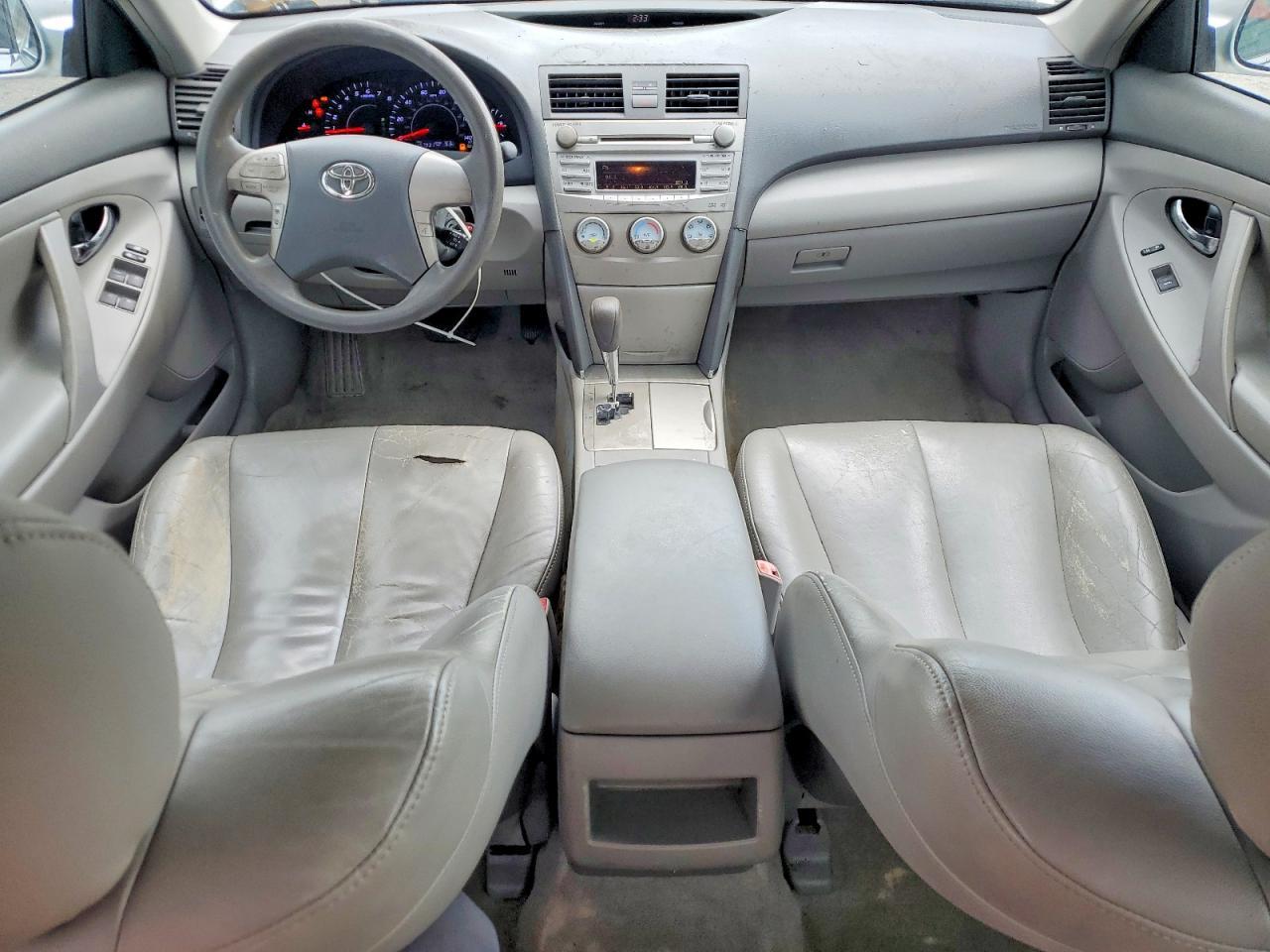 2011 TOYOTA CAMRY