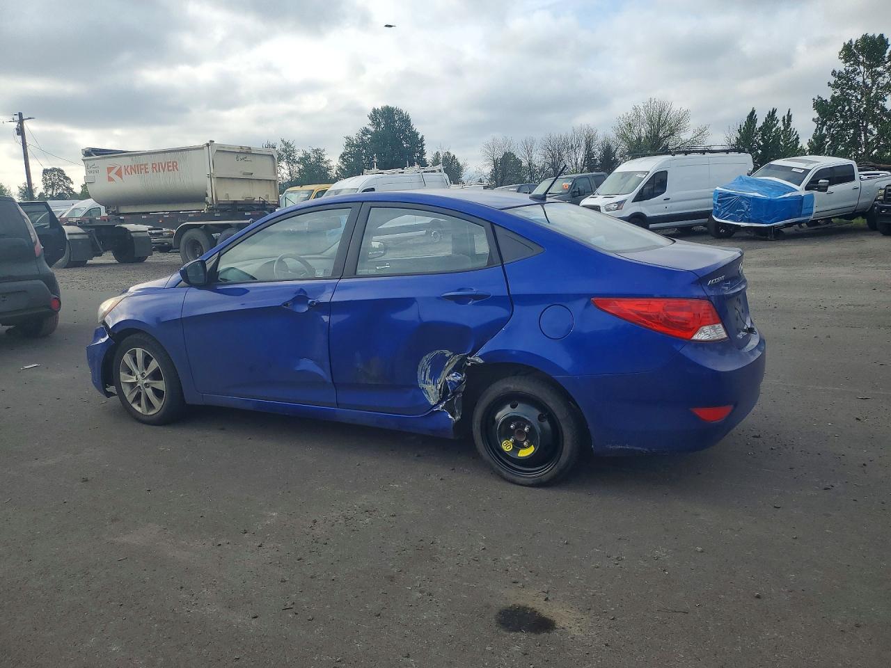 2012 HYUNDAI ACCENT