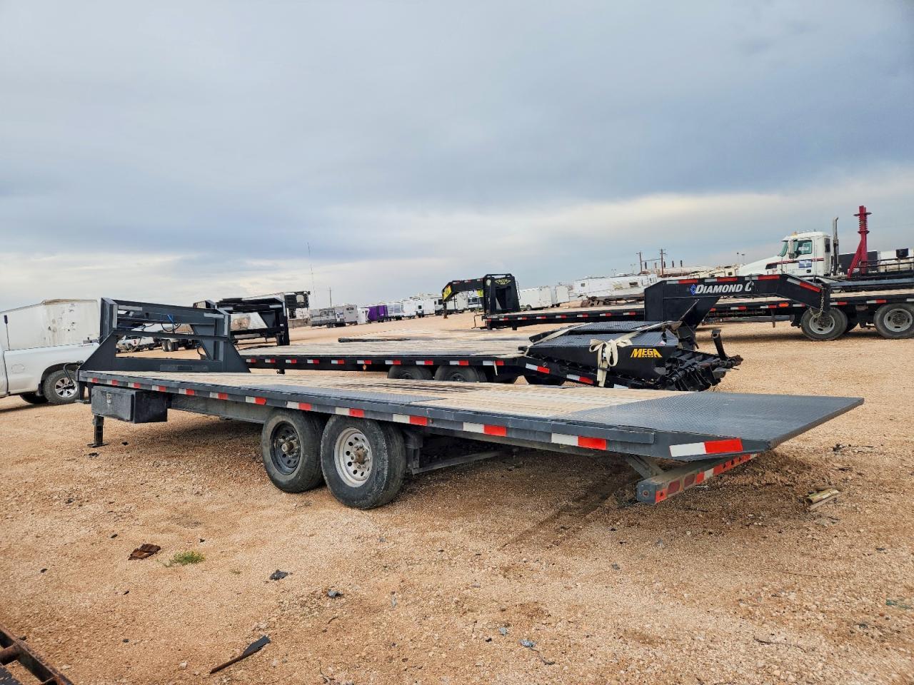 2024 Lamar Trailer