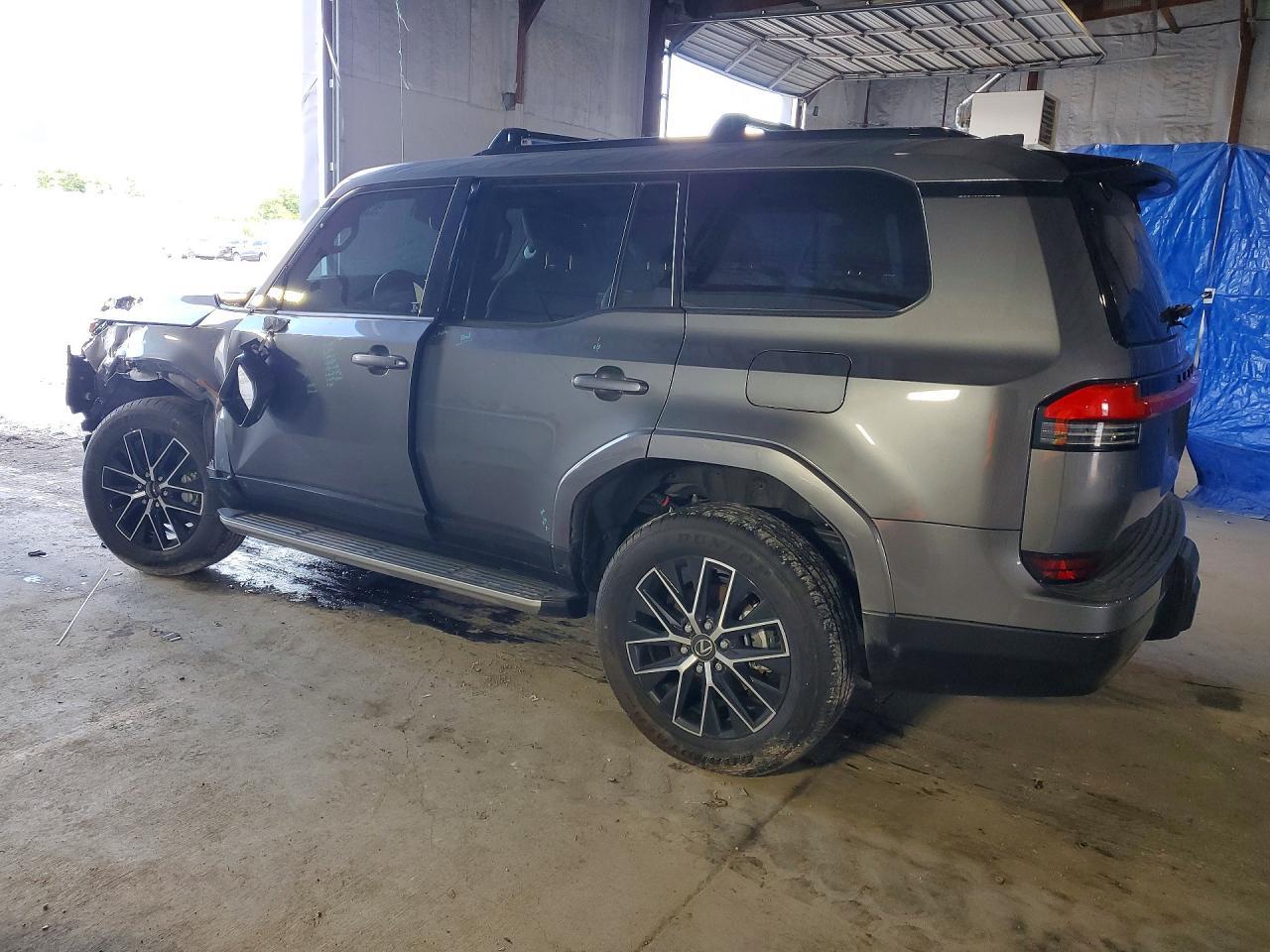 2025 LEXUS GX 550