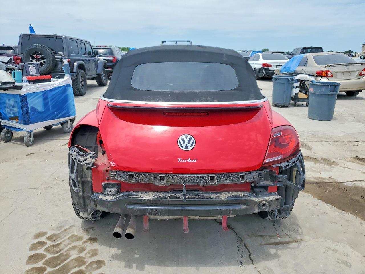 2018 VOLKSWAGEN Beetle