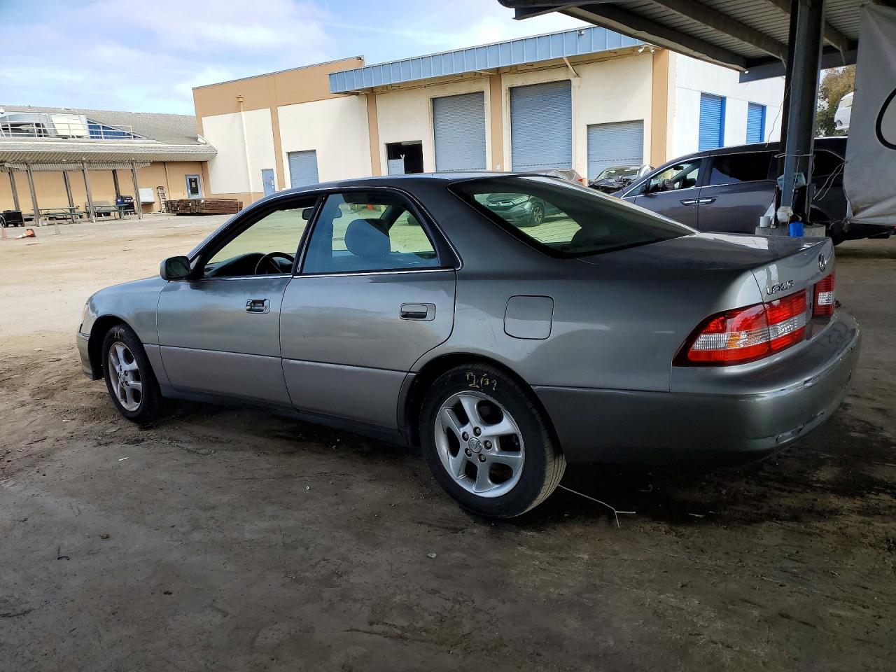 2000 LEXUS Es 300