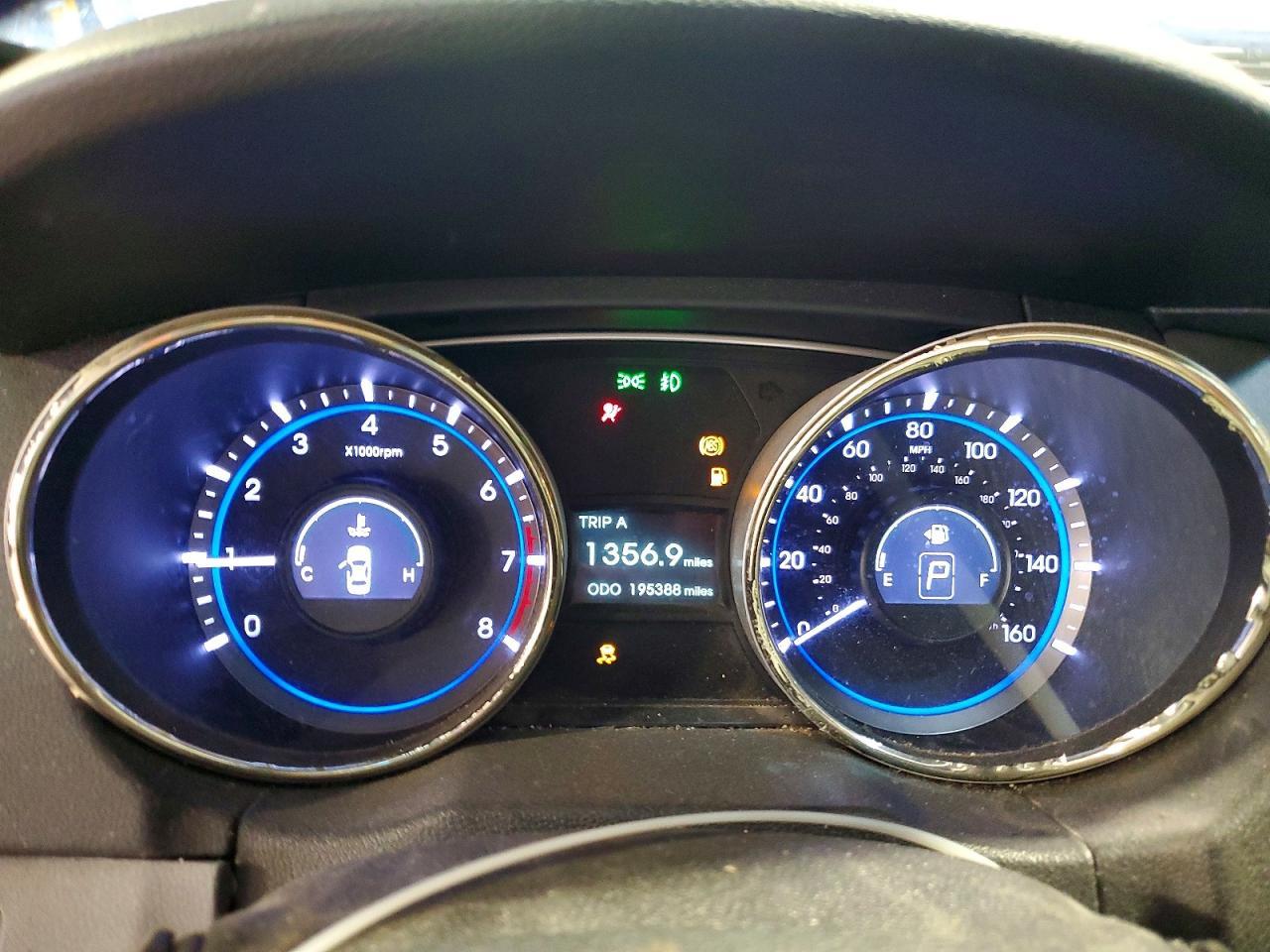 2013 HYUNDAI SONATA