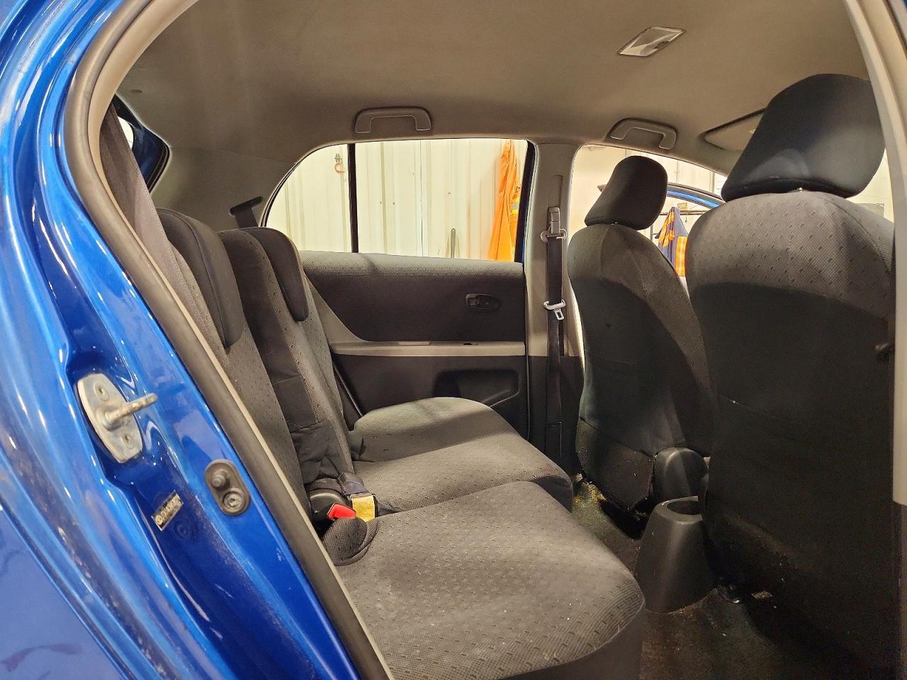 2010 TOYOTA YARIS