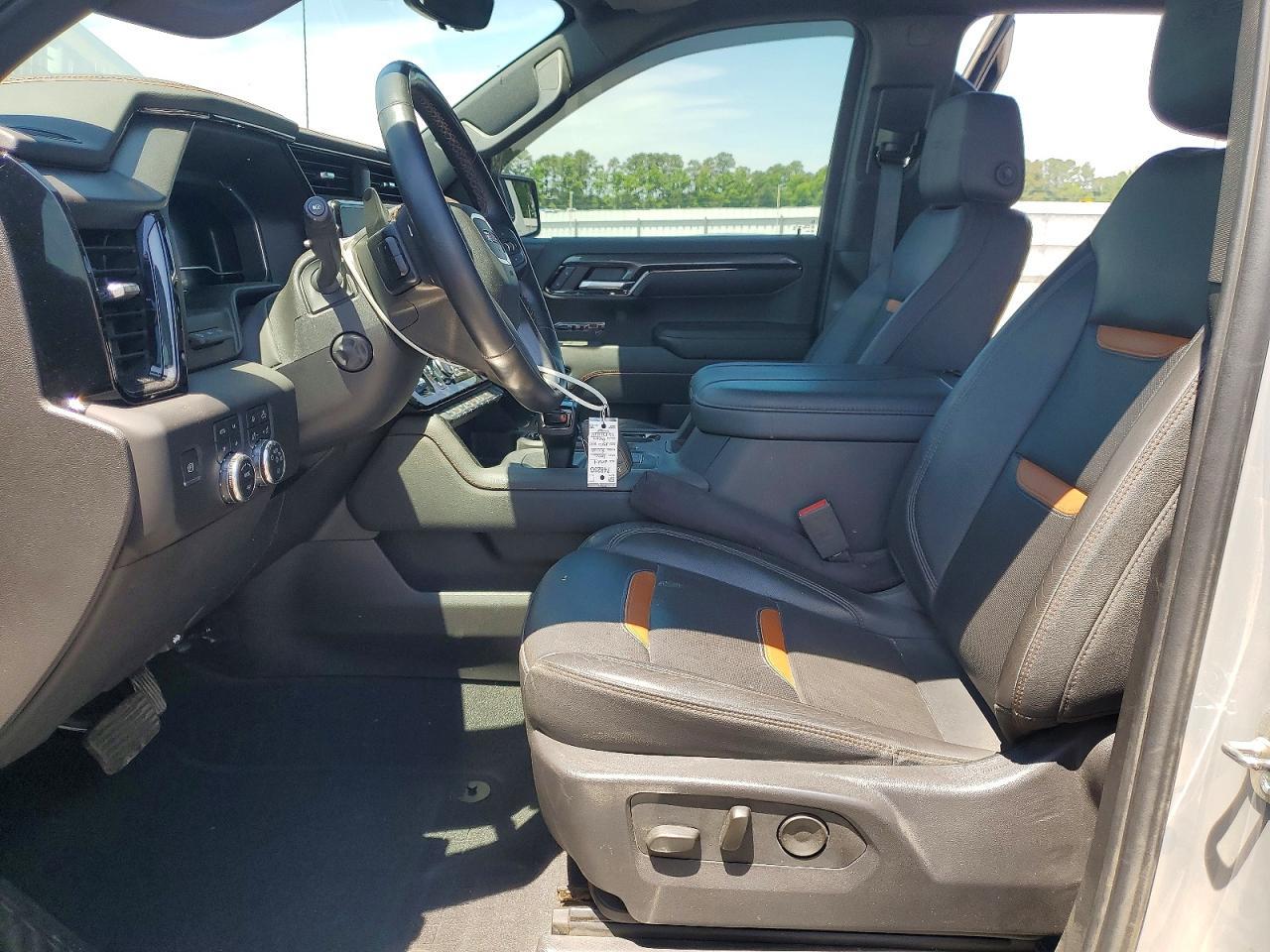 2024 GMC Sierra
