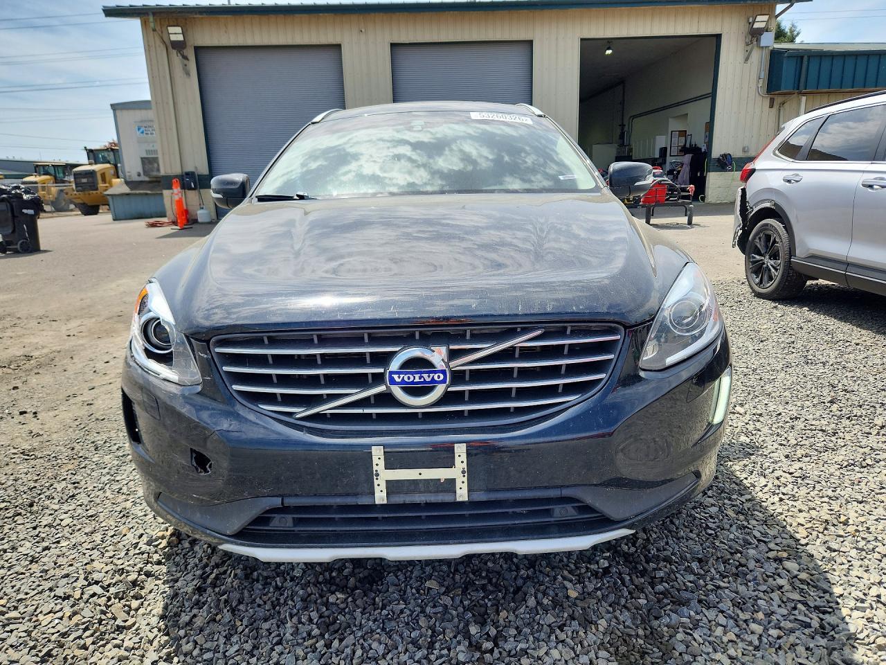2017 VOLVO XC60