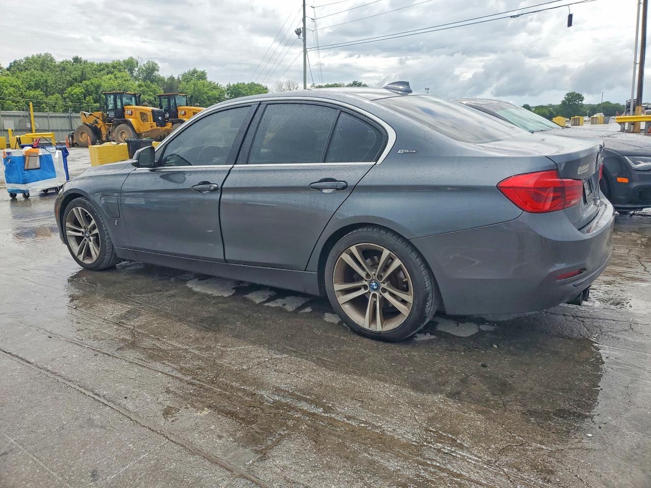 2018 BMW 3 SERIES
