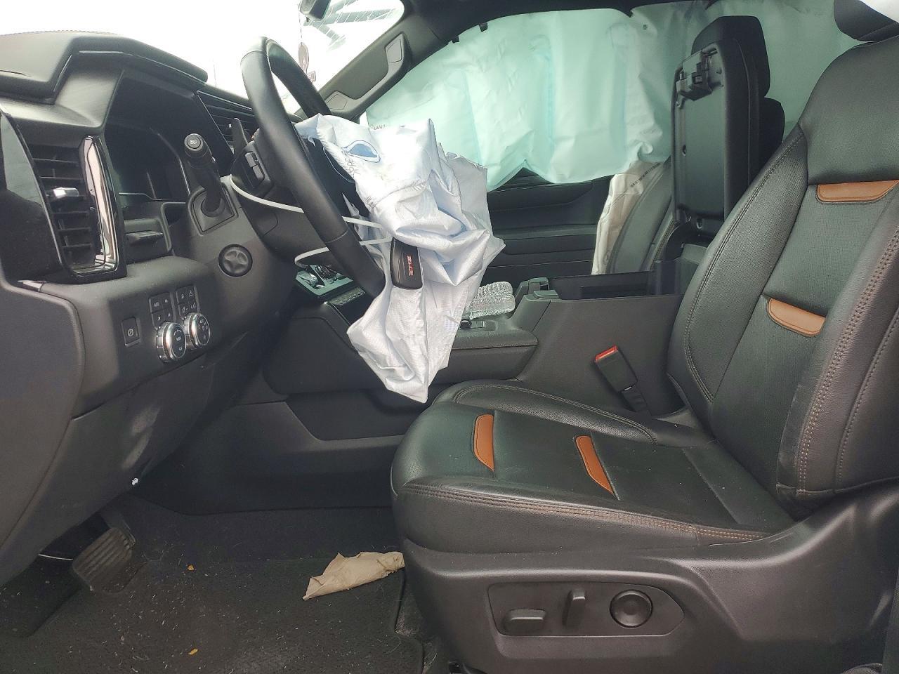 2023 GMC Sierra
