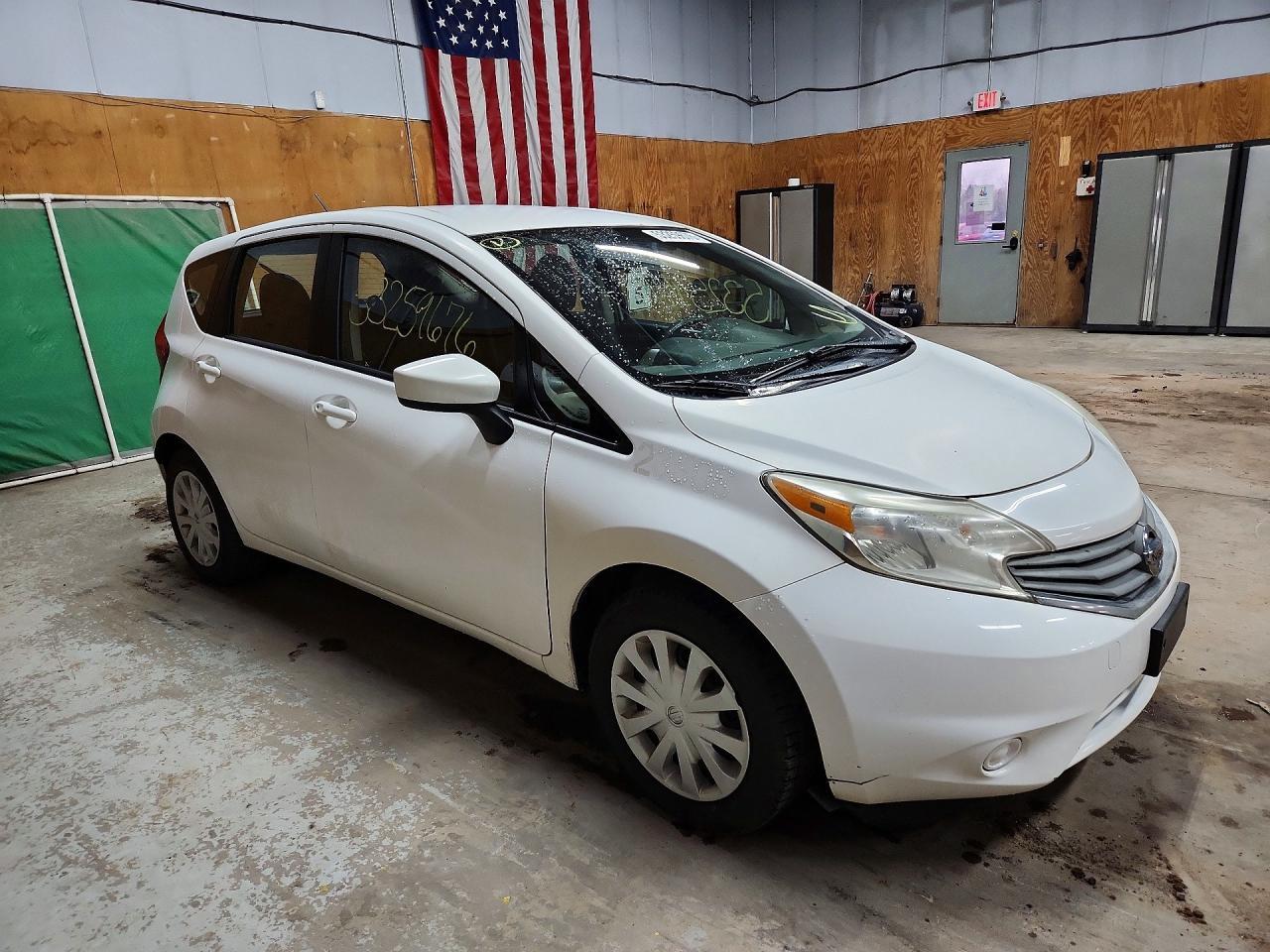 2016 NISSAN Versa Note