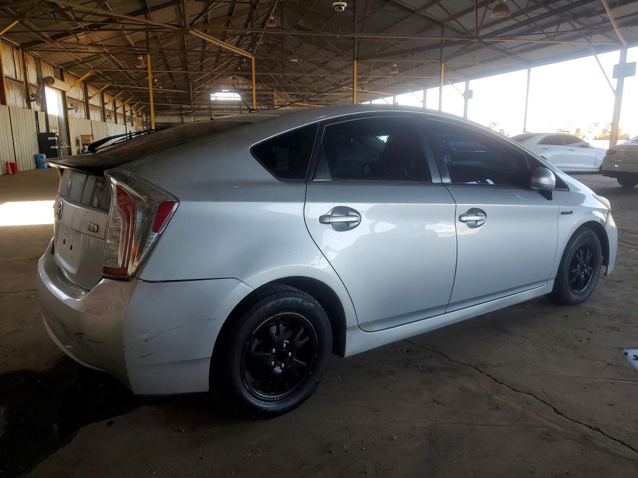 2013 TOYOTA PRIUS