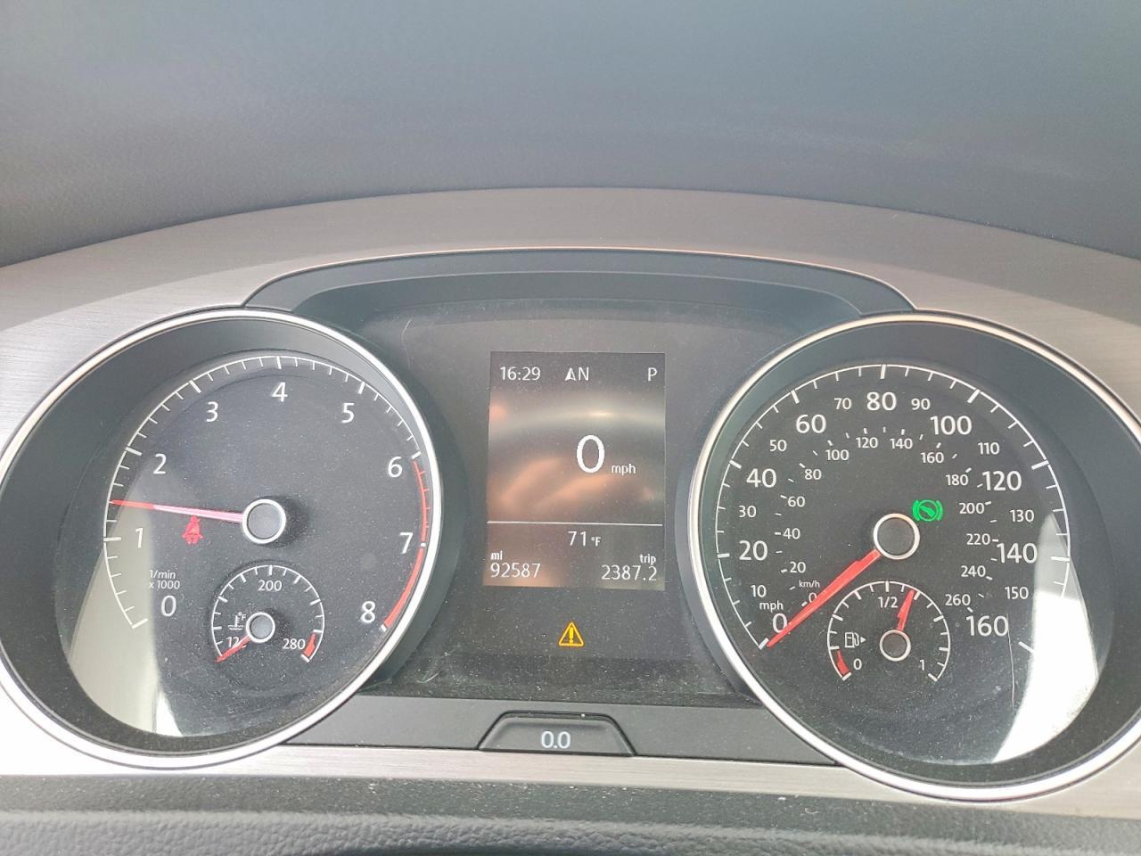 2016 VOLKSWAGEN GOLF