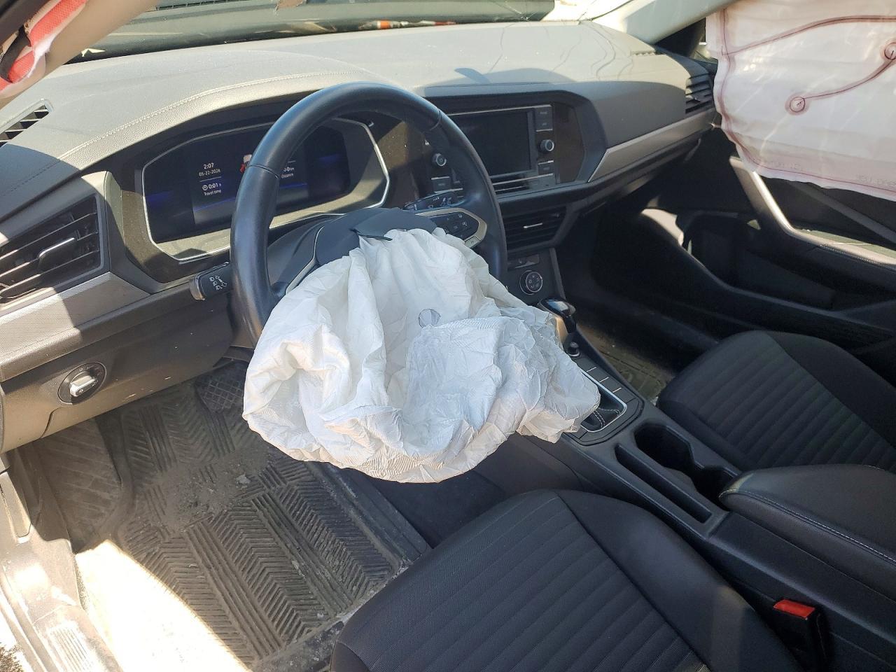 2022 VOLKSWAGEN JETTA