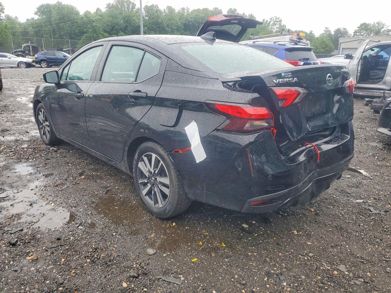 2021 NISSAN VERSA