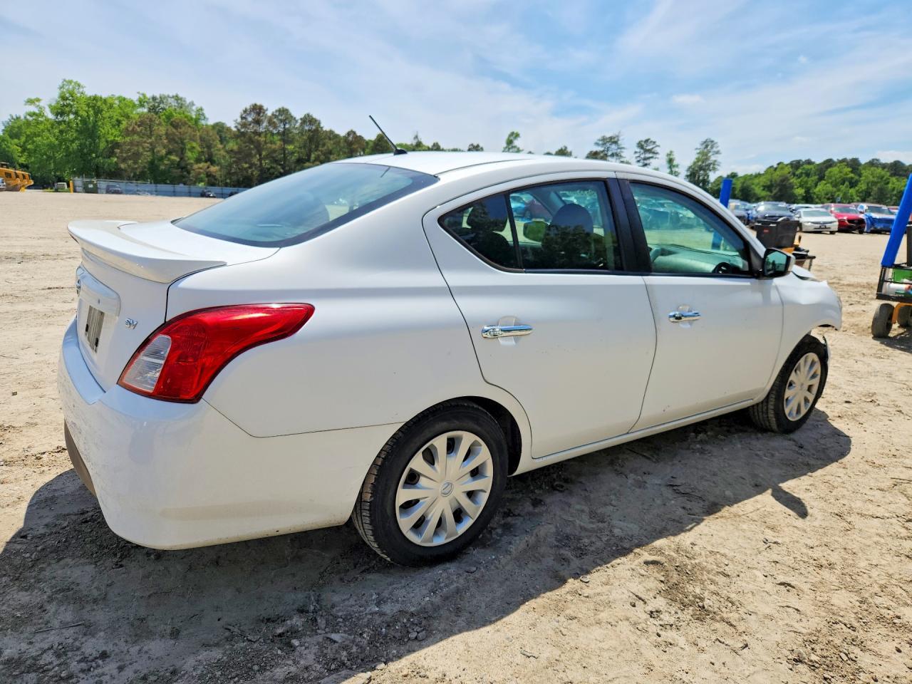 2019 NISSAN VERSA