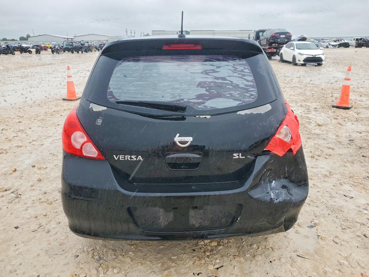2010 NISSAN VERSA