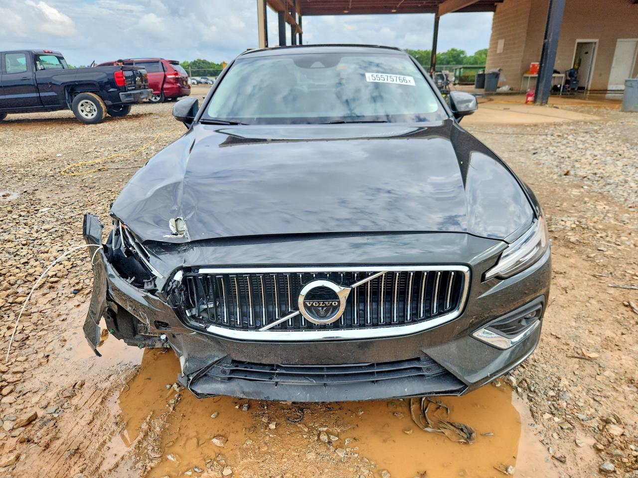2022 VOLVO S60