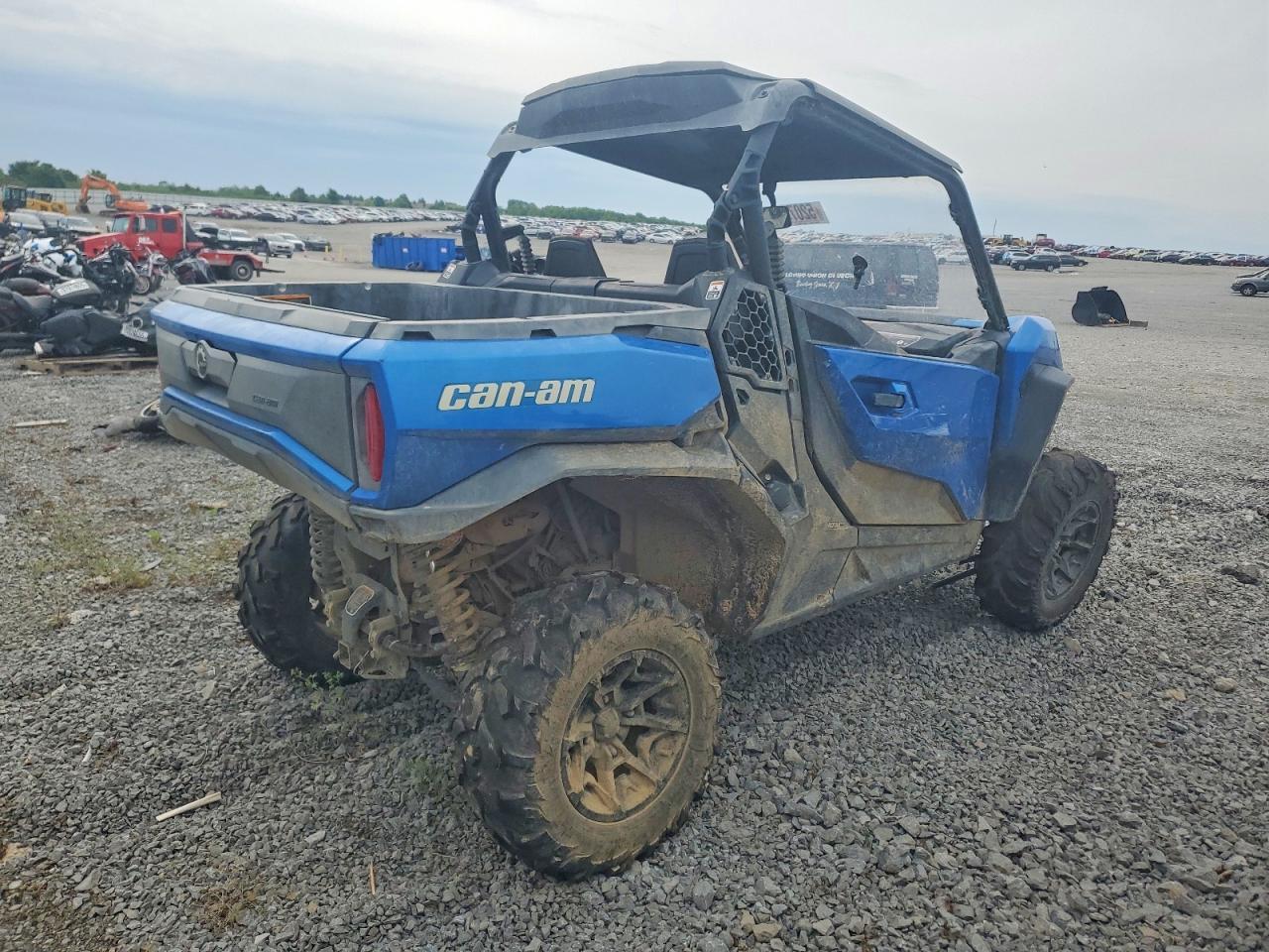 2022 CAN-AM Maverick