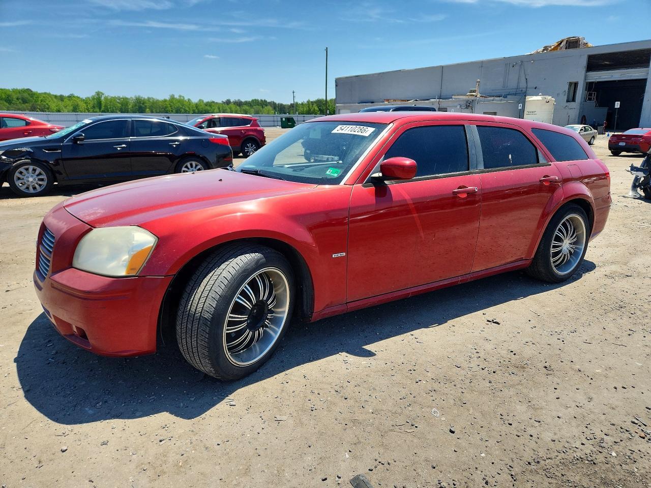 2005 DODGE MAGNUM
