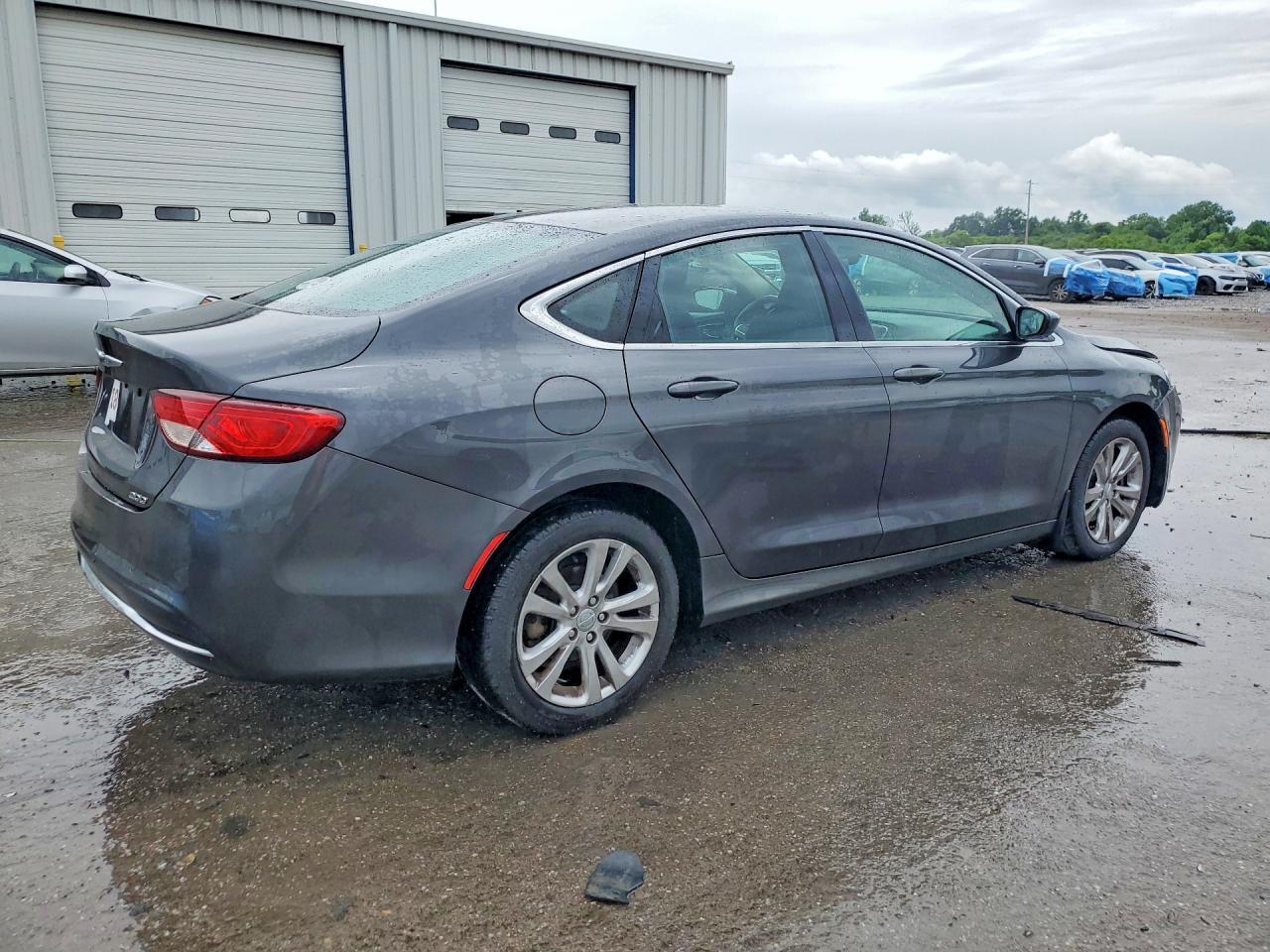 2016 CHRYSLER 200