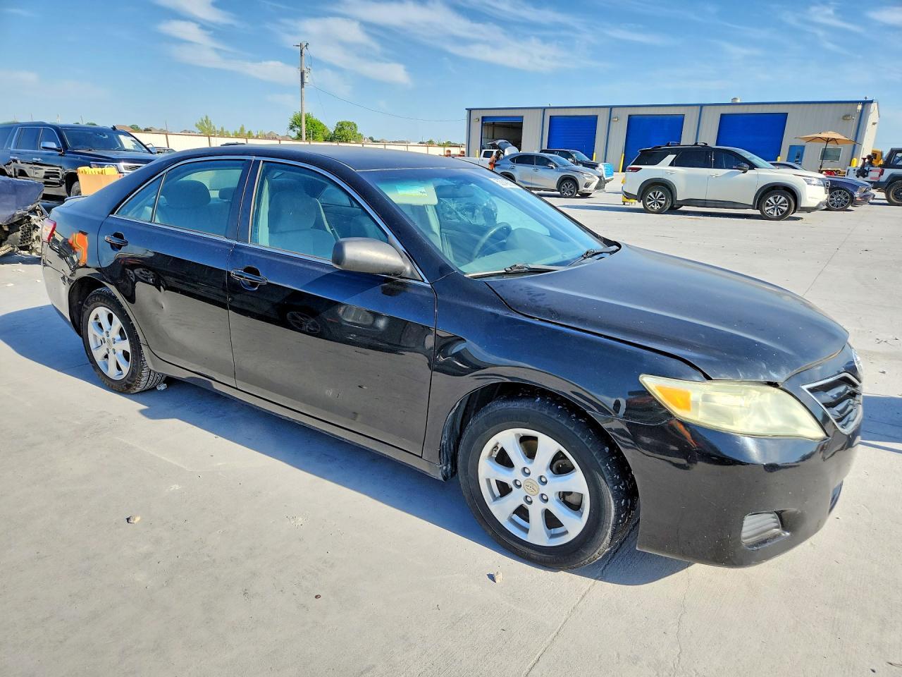 2011 TOYOTA CAMRY