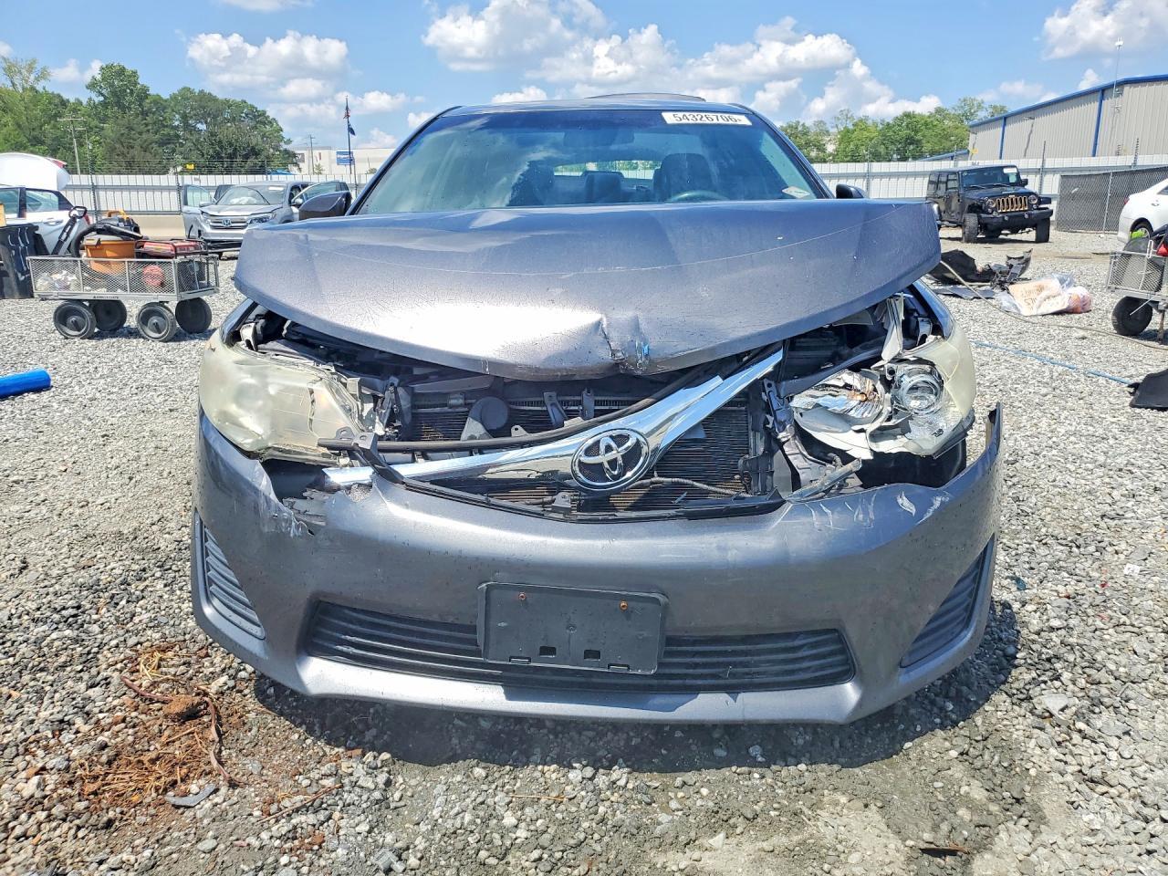2014 TOYOTA CAMRY