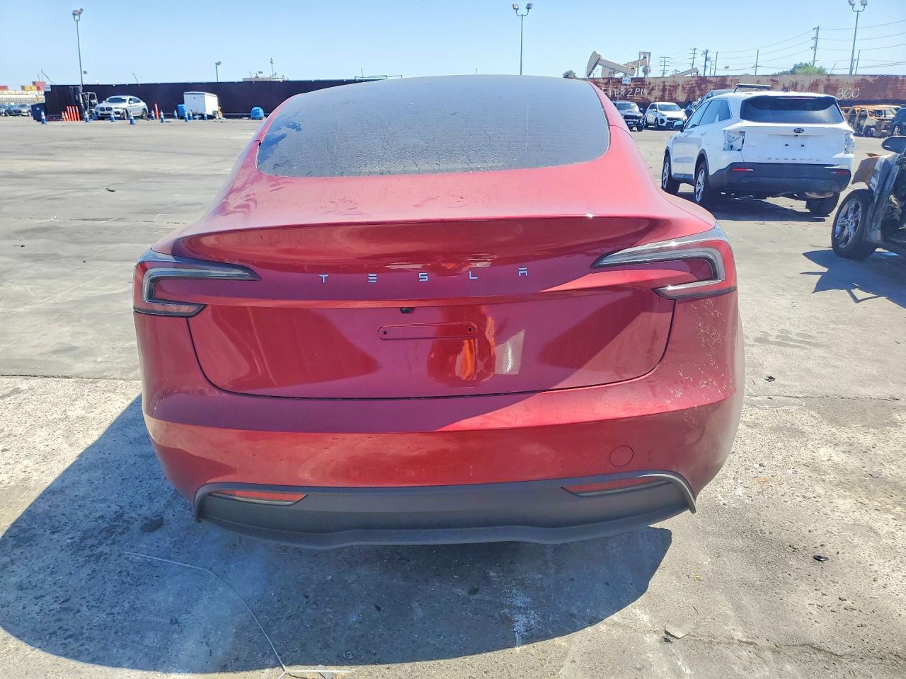 2025 TESLA MODEL 3
