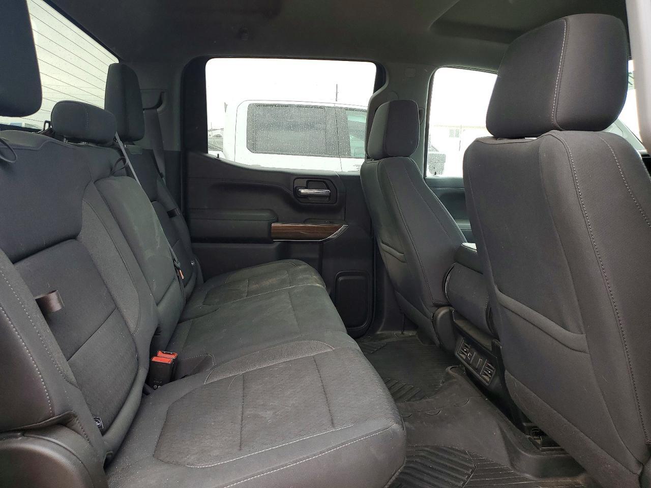 2021 CHEVROLET Silverado