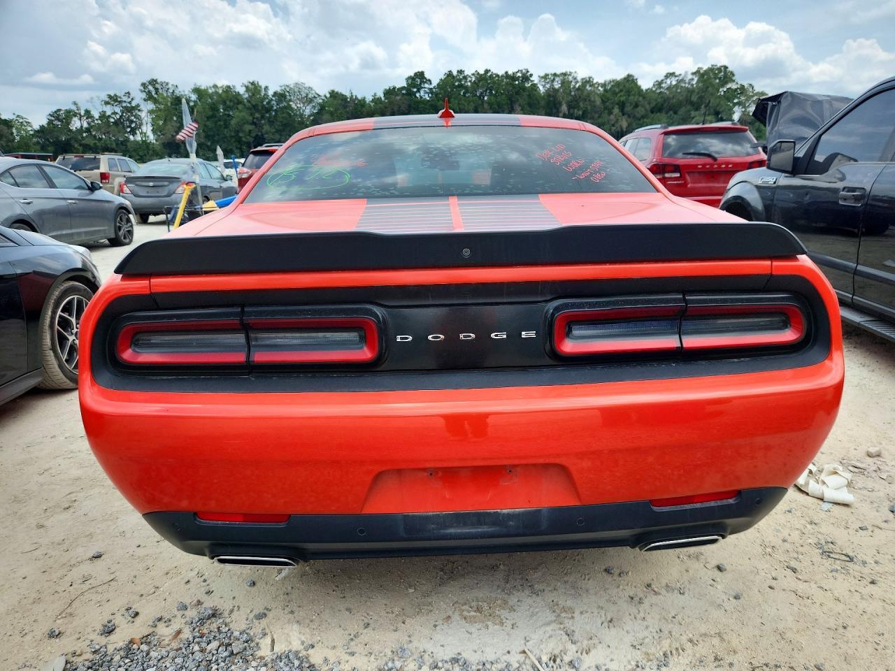 2018 DODGE Challenger