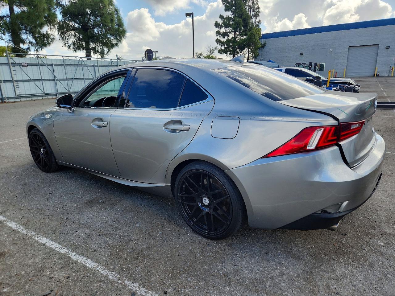 2016 LEXUS IS 200t