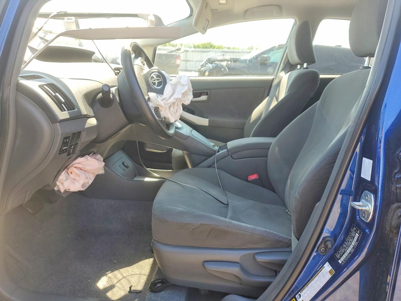 2011 TOYOTA PRIUS