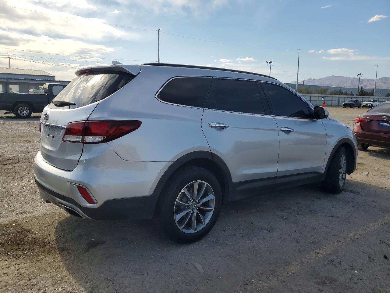 2017 HYUNDAI SANTA FE