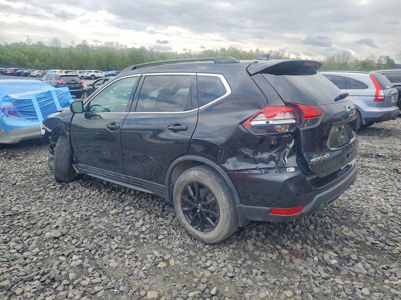 2017 NISSAN ROGUE