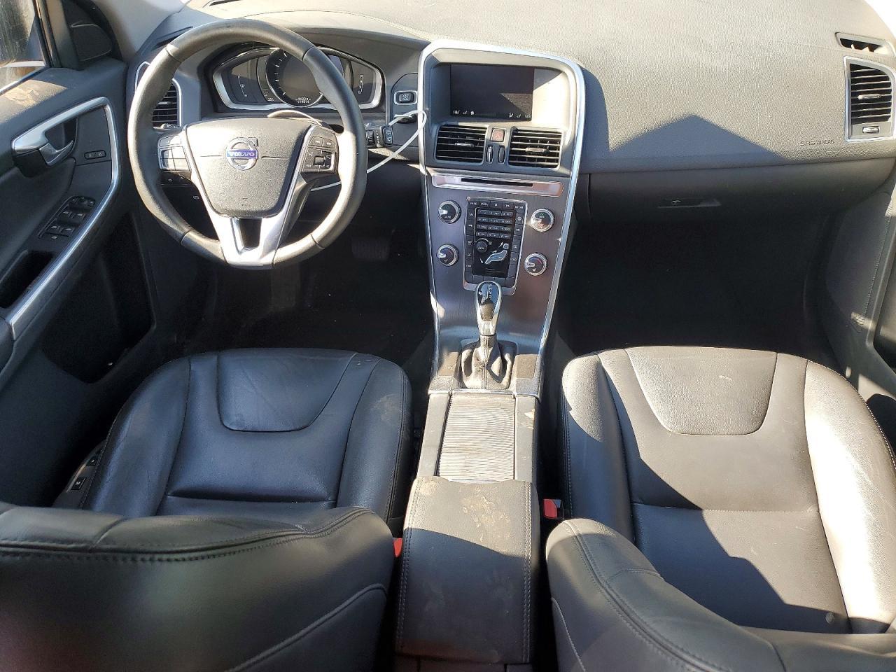 2016 VOLVO XC60