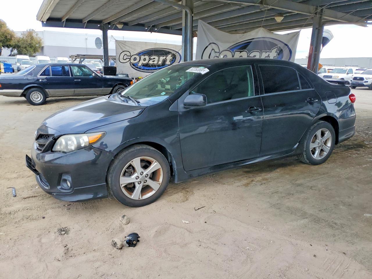 2013 TOYOTA COROLLA