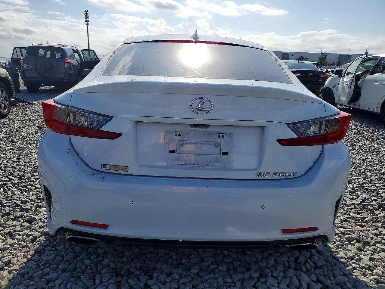 2017 LEXUS RC 200t