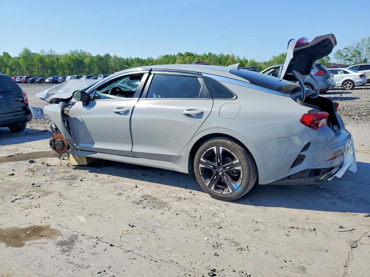 2023 KIA K5