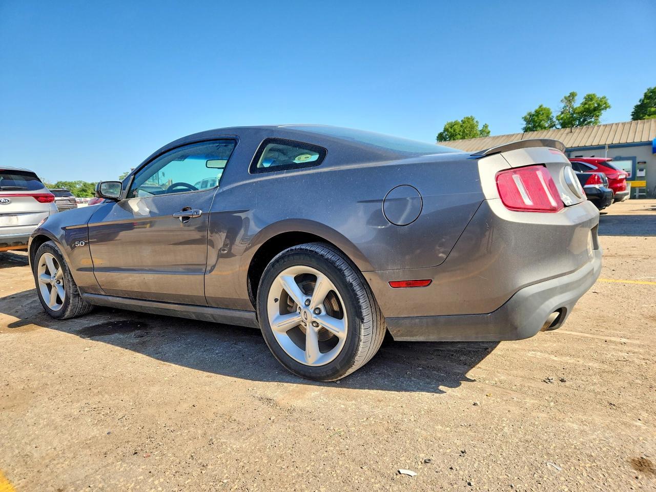 2011 FORD MUSTANG