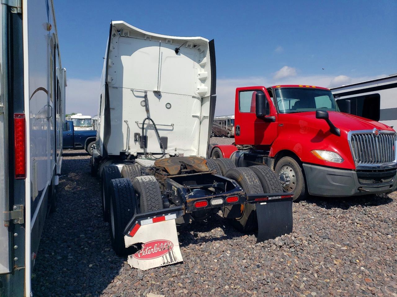 2023 PETERBILT 579