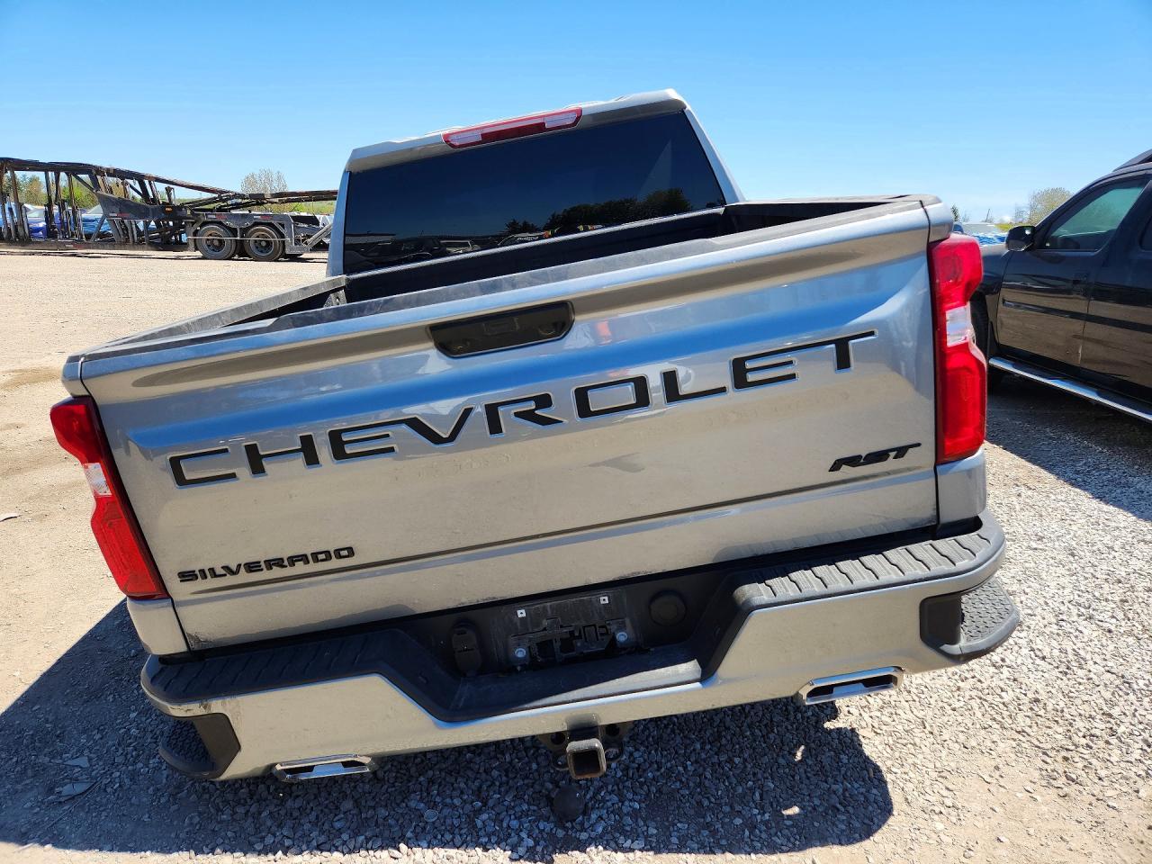 2025 CHEVROLET Silverado