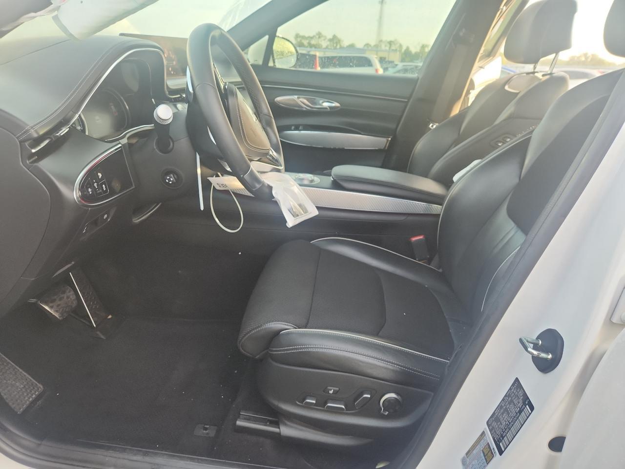 2022 GENESIS GV70