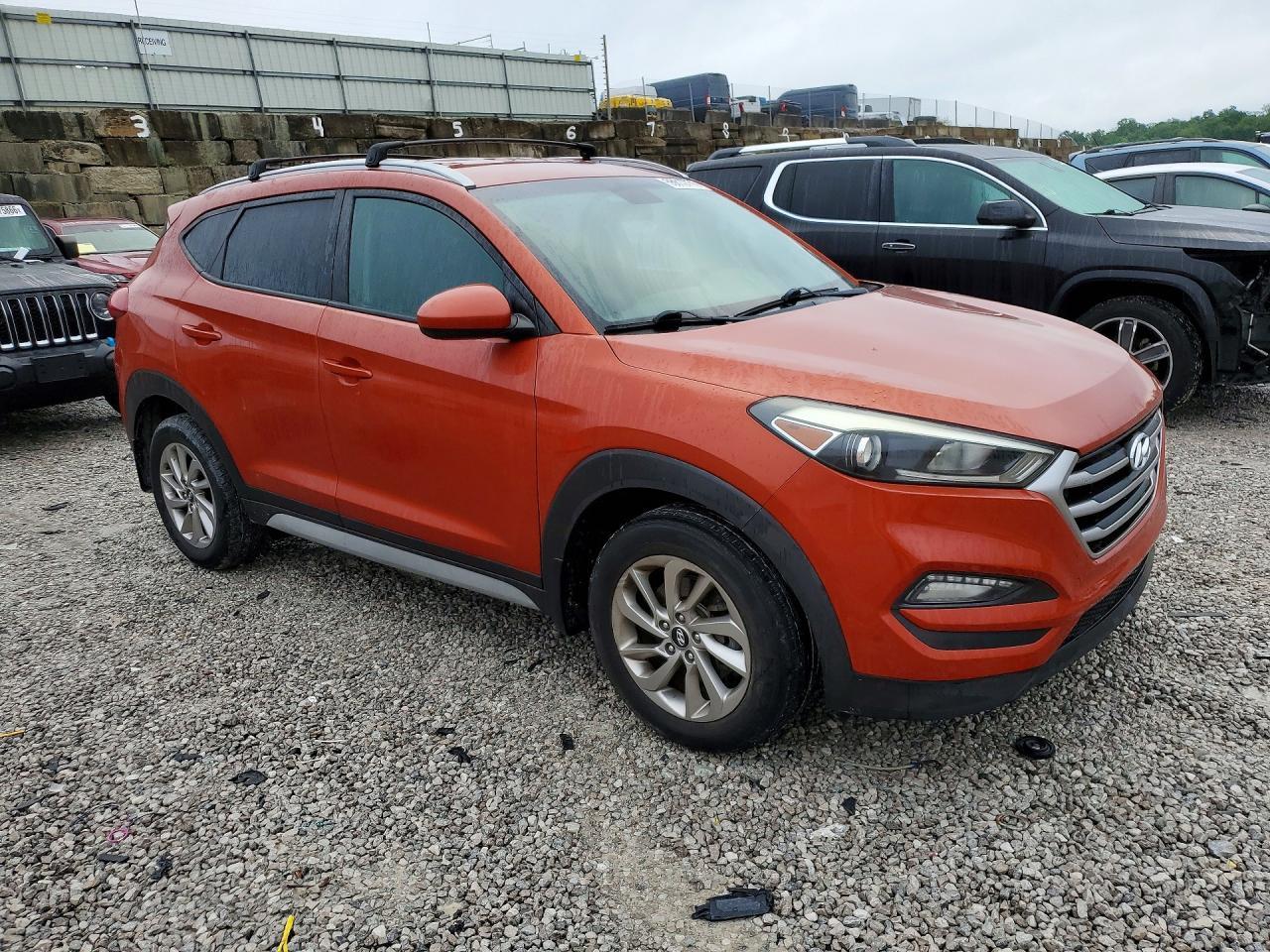 2017 HYUNDAI TUCSON