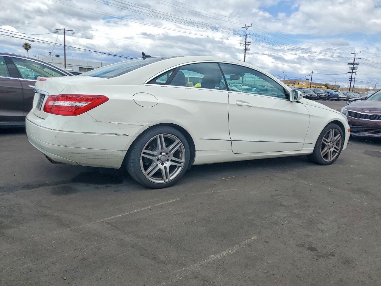 2010 MERCEDES-BENZ E-Class